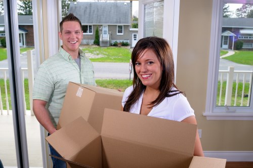 Moving van service in Beddington for local house and flat relocations